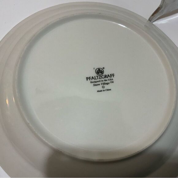 Pfaltzgraff Christmas Platter The Snowman Christmas platter 12” G9 - Picture 4 of 5